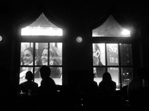 Stammgastparty am Rosenthaler Platz: sorglos (© Micz Flor & Kito Nedo)